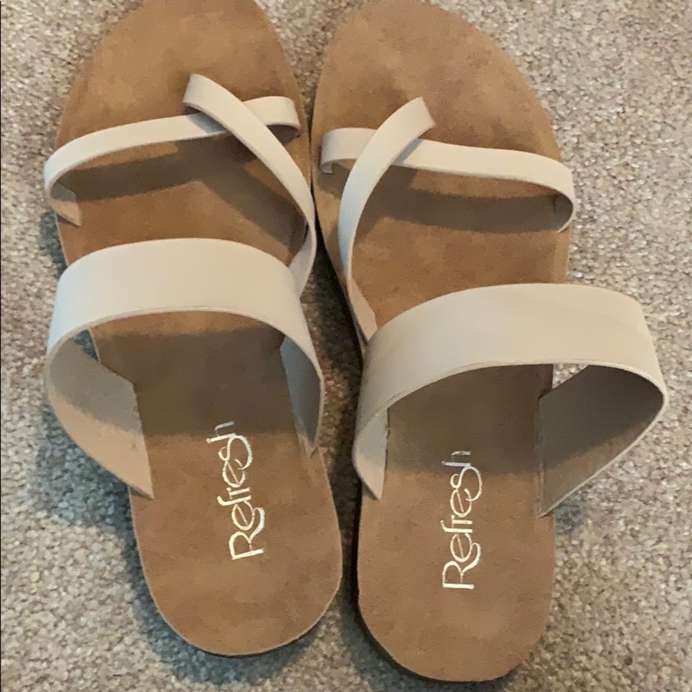 Women’s sandals
